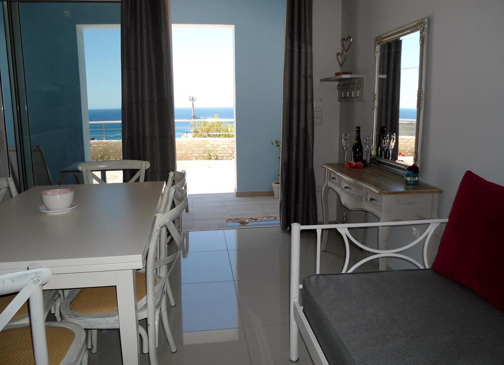 Petrakis sunset Apartment Palaiochora Bagian luar foto